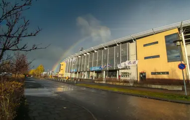 Skrifstofa KSÍ lokar kl. 15:00 á föstudögum