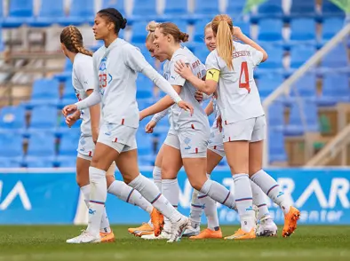 A kvenna - Hópurinn fyrir apríl verkefni