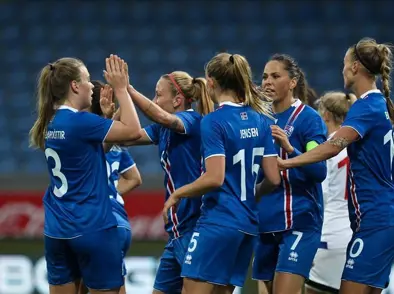 A kvenna - Ísland mætir Þýskalandi á laugardag