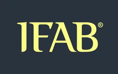 Vítaspyrna - Túlkun laganna við tvær snertingar