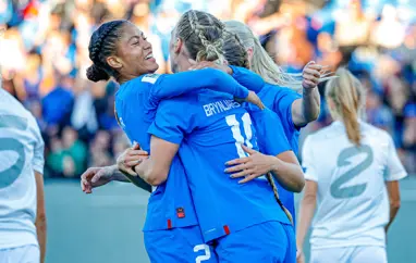 Miðasala hefst klukkan 12:00 á Ísland - Finnland