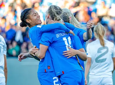 Miðasala hefst klukkan 12:00 á Ísland - Finnland