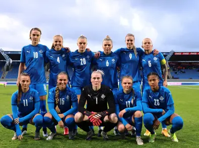 0-2 tap gegn Hollandi