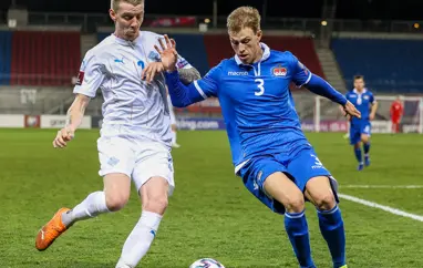 A karla - Miðasala á leikina þrjá í september