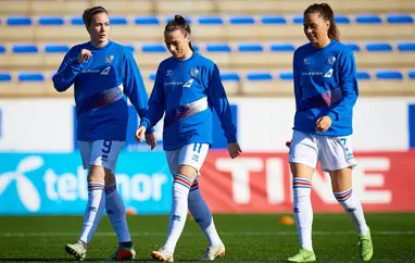 A kvenna - Ísland mætir Kanada á miðvikudag