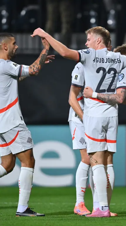 A karla stendur í stað á heimslista FIFA (1)