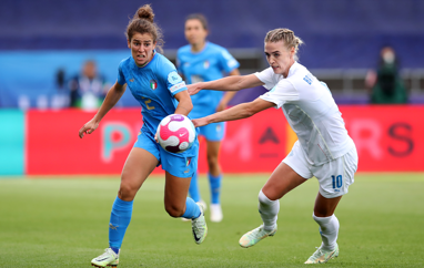 Mæta Frökkum í Rotherham á mánudag