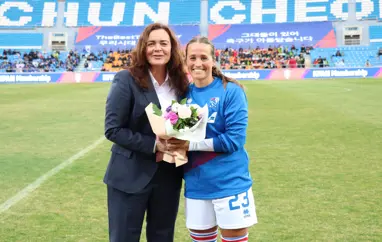 A kvenna - Fanndís Friðriksdóttir níunda í 100 landsleiki