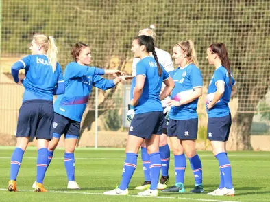 A kvenna - Ísland mætt til La Manga