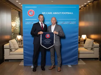 Fundað með fulltrúum UEFA