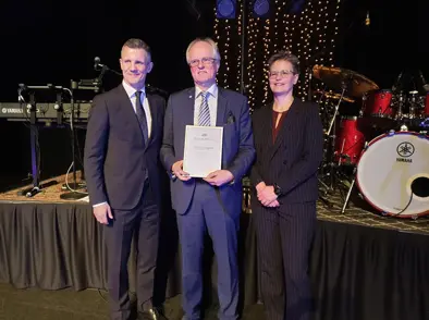 Lúðvík S. Georgsson hlýtur Heiðurskross KSÍ