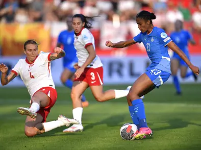 EIns marks sigur í Póllandi