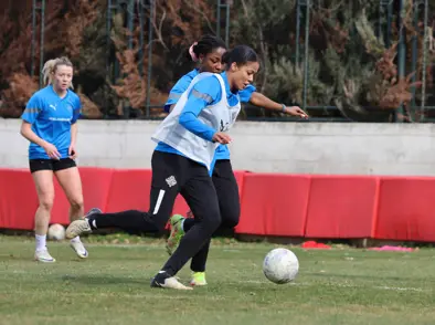 A kvenna mætir Serbíu á föstudag