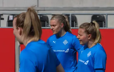 A kvenna - Ísland mætir Þýskalandi á þriðjudaginn