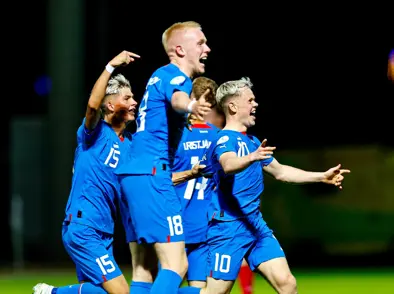 Ísland - Grikkland mánudaginn 10. júlí