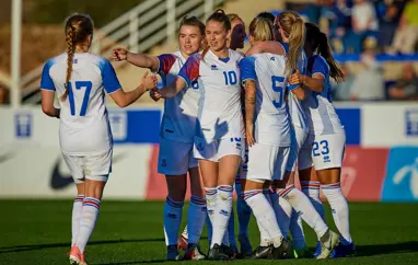 A kvenna mætir Finnum á fimmtudag